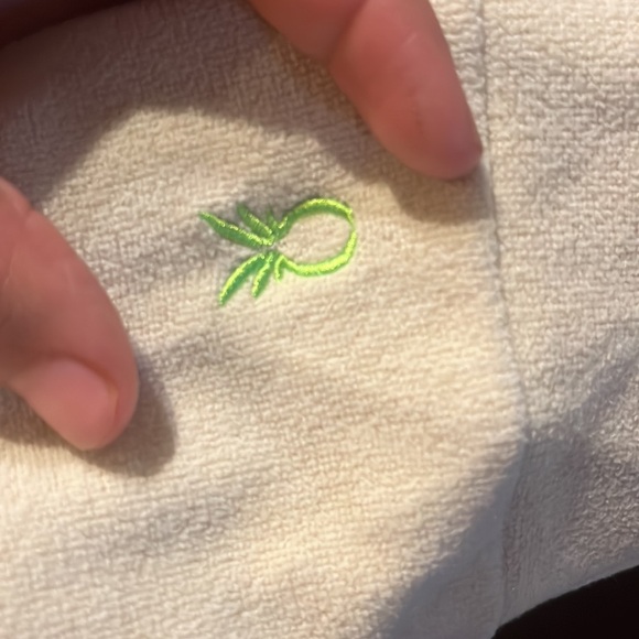 Dudley Stephen’s Mock Neck Top cream size medium - Picture 3 of 3